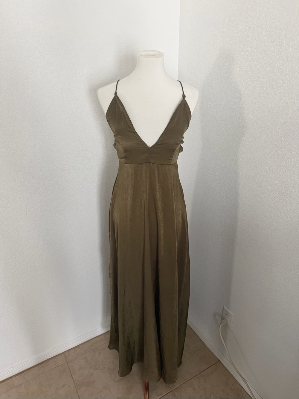 PrettyLittleThing Olive Satin Open Back Maxi Dress US 6 UK 10